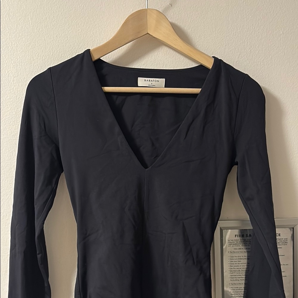 Babaton Black Long Sleeve V-Neck Top